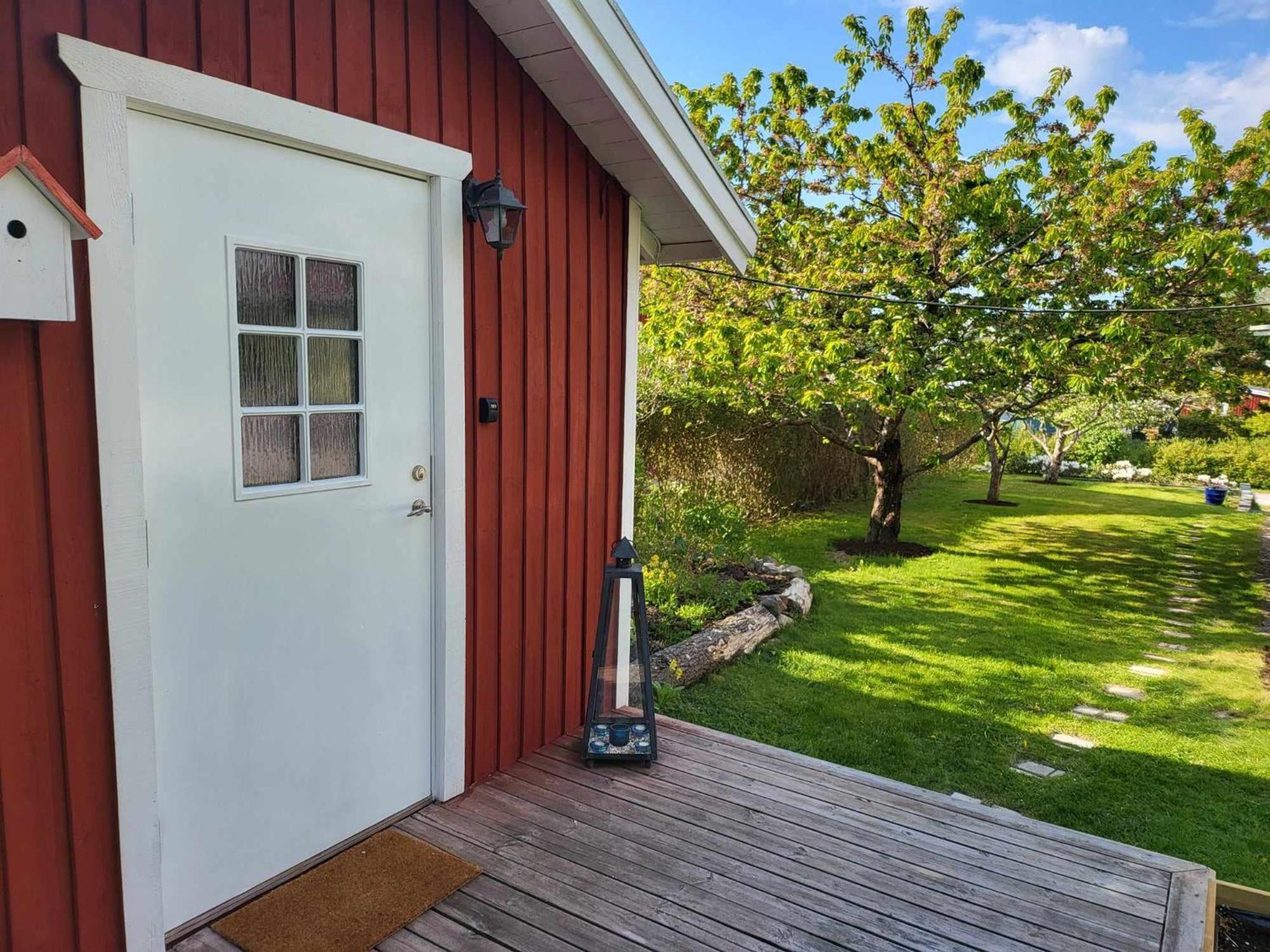 Minihus Med Stor Traedgardstomt Naera Golf Och Hav Villa Троса Екстериор снимка