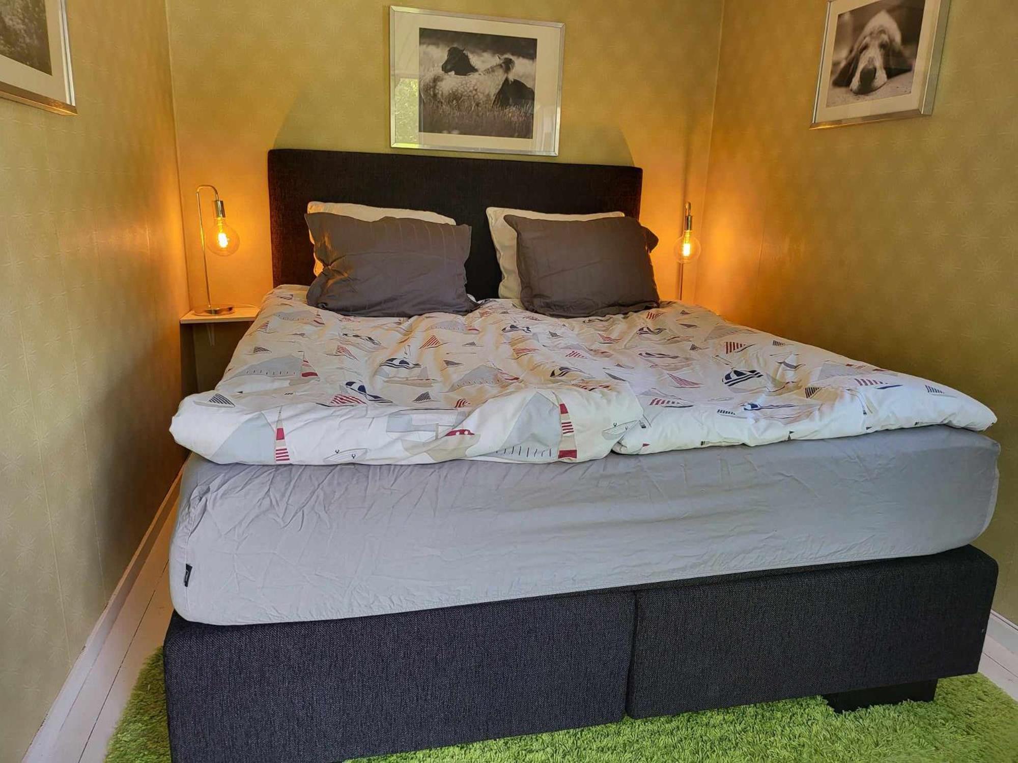 Minihus Med Stor Traedgardstomt Naera Golf Och Hav Villa Троса Екстериор снимка
